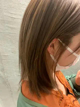 セミロング カラー お任せヘア☘️☘️ 及川渚のヘアスタイル