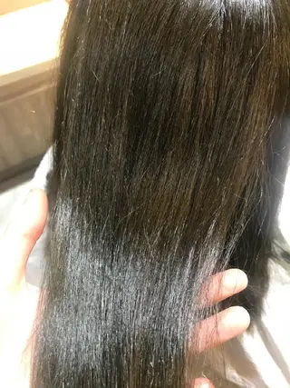 alushe 岡 陽子のヘアスタイル