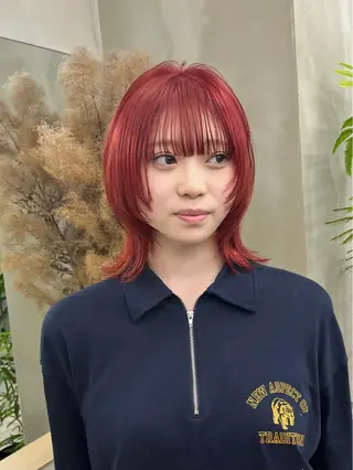 ミディアム ウルフ/レイヤー ⚡️ITSUKU⚡️のヘアスタイル