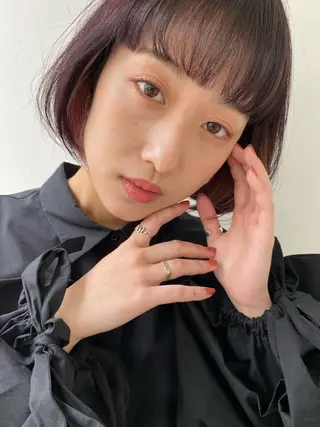 ショート カラー ヘアアレンジ レイヤー🌟艶カラー 🕊まやのヘアスタイル