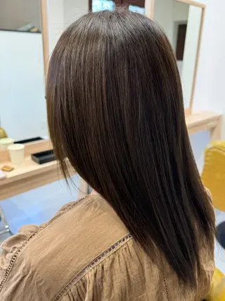 セミロング 大内 カオリのヘアスタイル