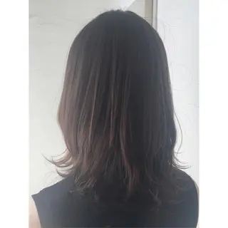 セミロング カラー fio マナミのヘアスタイル