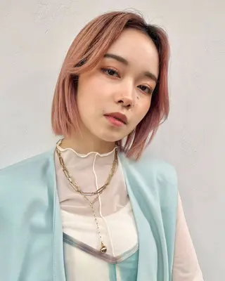 ミディアム カラー iLi所属・iLi 《イリ》のヘアスタイル