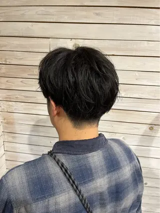 メンズ 岡山メンズパーマ 白神珠梨のヘアスタイル