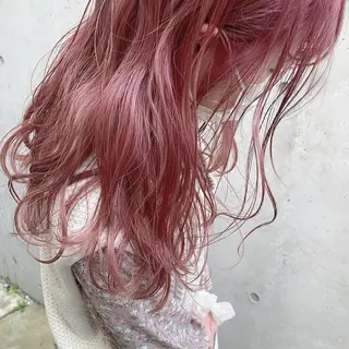 ロング カラー ブリーチカラーが人気 onnuのヘアスタイル