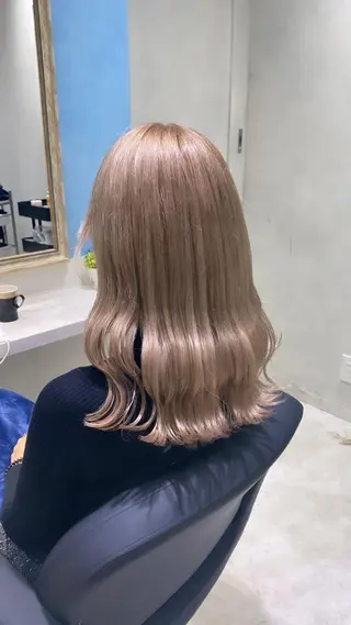 ミディアム カラー THESALONS所属・🤍ブリーチカラー /寄田龍樹🤍のヘアスタイル