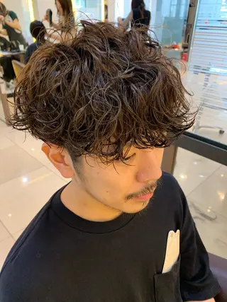 メンズ アキモト マサキ/ パーマ人気NO1のヘアスタイル