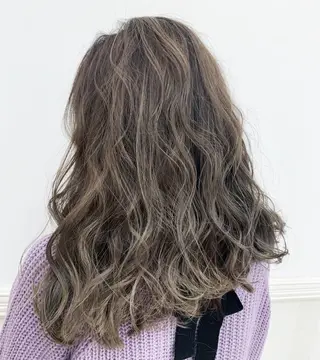 セミロング カラー N° jillva ♦️川端裕司♦️のヘアスタイル