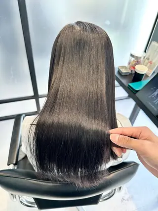 セミロング SALOWIN心斎橋Suite店所属・洗っても取れない 髪質改善|OJIROのヘアスタイル