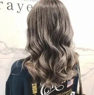 ロング カラー 天池 結衣のヘアスタイル
