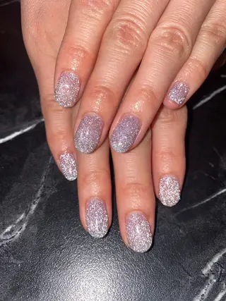 ネイル Ｌｉｔ所属・Ｌｉｔ .のネイルデザイン