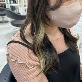 セミロング カラー 【センターパート/ マッシュ】ryokaのヘアスタイル