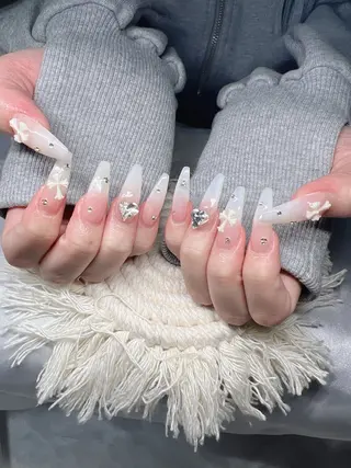 ネイル Lee Nailsのネイルデザイン