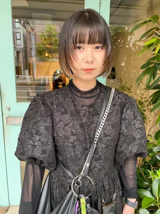 ショート カラー パーマ/レイヤー 岩山丈一郎のヘアスタイル