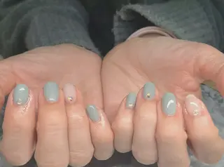 ネイル 13日3980円‼️ マグもデザインも◎のネイルデザイン