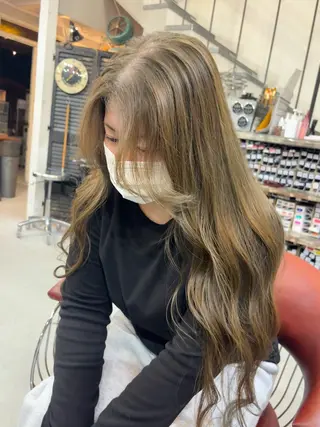 ロング 長尾 空稜のヘアスタイル