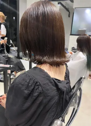 ショート カラー 透明感/オリーブ/ グレージュ/YUKAのヘアスタイル