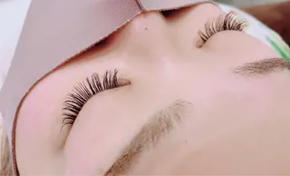 マツエク・マツパ アンベリール所属・Embellir 岡田のマツエク・マツパデザイン