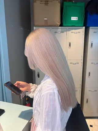 カラー 🎀透髪×モテ髪🎀 池袋Manaka🩶のヘアスタイル