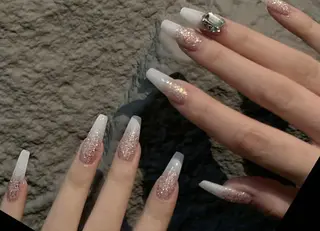 ネイル VIVIAN エイのネイルデザイン