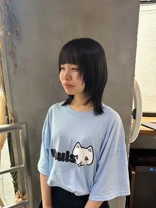 ミディアム ウルフ/レイヤー🪐 MANAのヘアスタイル