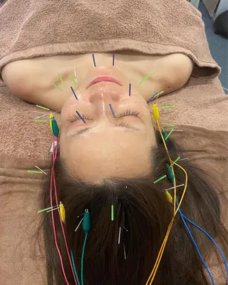 美容鍼灸サロン mahoroba院長のエステ・リラクイメージ