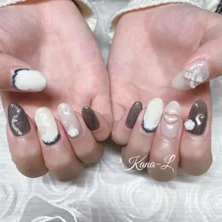 カラー ネイル 芦辺 香奈のネイルデザイン