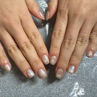 ネイル VIERU 🌈🎀💖のネイルデザイン