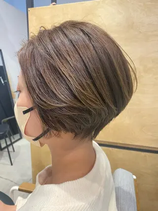 ショート カラー Linda所属・高橋 侑莉亜のヘアスタイル