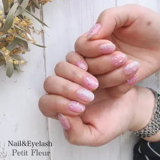 ネイル Petit Fleur所属・青柳 亜梨奈のマツエク・マツパデザイン