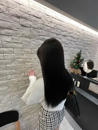 ロング TENSHO ハイトーンレイヤーのヘアスタイル