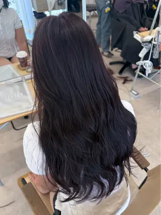 ロング カラー 辺見 葵のヘアスタイル