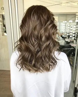 セミロング カラー レイヤーカット BLend 渋谷のヘアスタイル