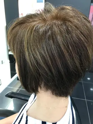 ショート カラー 関口 友行のヘアスタイル