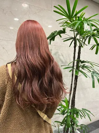 カラー こまつばらみお/レイ ヤー/ダブルカラーのヘアスタイル