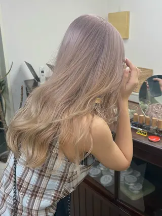 カラー nappe🐏 栄／矢場町のヘアスタイル