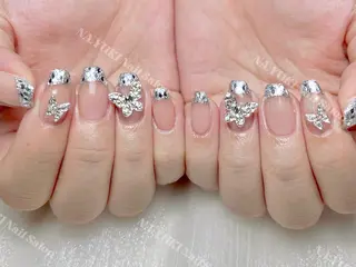 ネイル Queenie 🦋のネイルデザイン