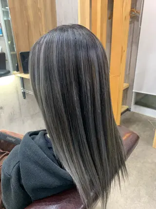 セミロング カラー memento 斎藤大覚のヘアスタイル