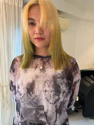 カラー ブリーチカラー🎀 韓国風/寺門美優のヘアスタイル