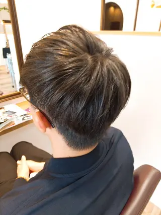 ショート メンズ 阪本 俊のヘアスタイル