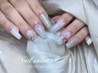 ネイル E.N🦋 長さ出し/持ち込みのネイルデザイン