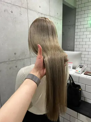 ロング カラー newi赤羽 HINATAのヘアスタイル