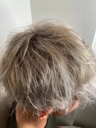 ショート カラー メンズ 高井 柊のヘアスタイル