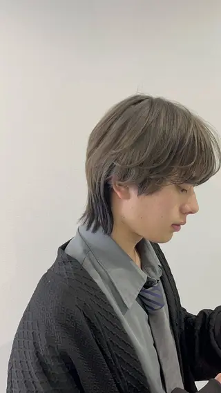 カラー メンズ 山本 梨華のヘアスタイル