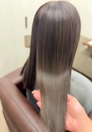 ロング 髪質改善🪽半個室 サロン新宿3丁目のヘアスタイル