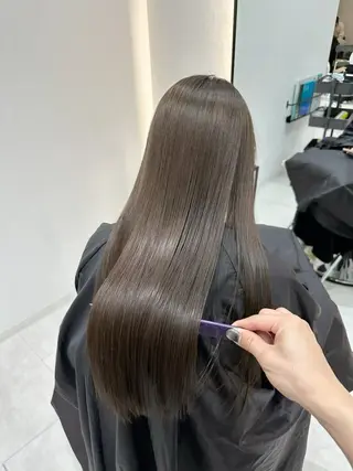 ロング カラー 赤み消し/オリーブ カーキ/福田れんのヘアスタイル