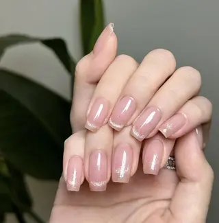 ネイル Queens 榊 まおのネイルデザイン