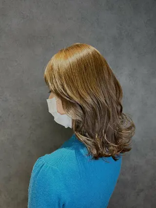 セミロング カラー 山村 沙耶香のマツエク・マツパデザイン