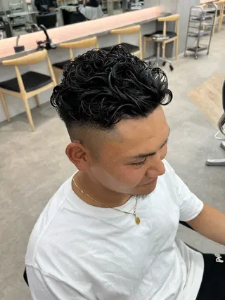 ショート パーマ メンズ 🌀toa/波巻き✨ /メンズパーマ／栄のヘアスタイル