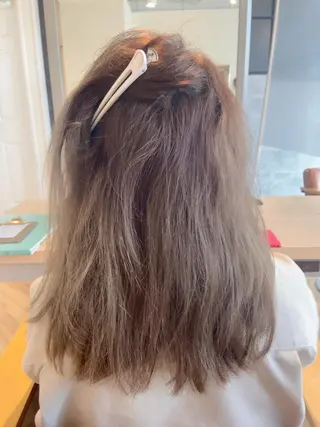 セミロング カラー ヘアアレンジ ✨髪質改善/透明感✨ 西野　陽のヘアスタイル